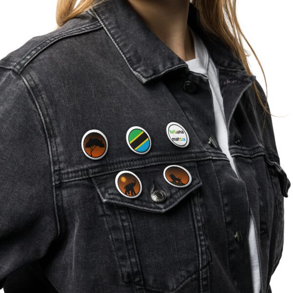 Set of pin buttons - Image 2